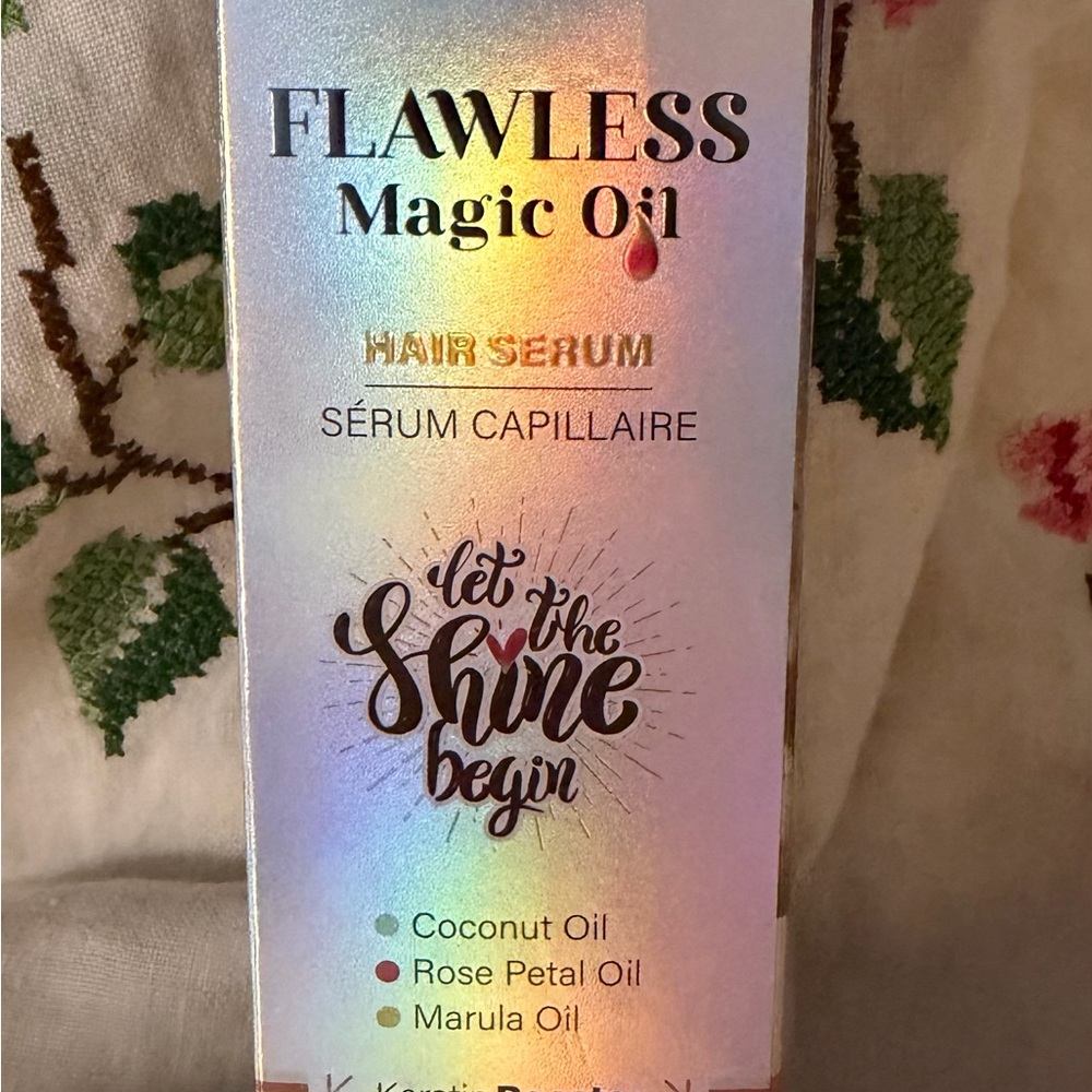 FLAWLESS Magic Oil Hair Serum - Iridescent Pearl Holographic packaging